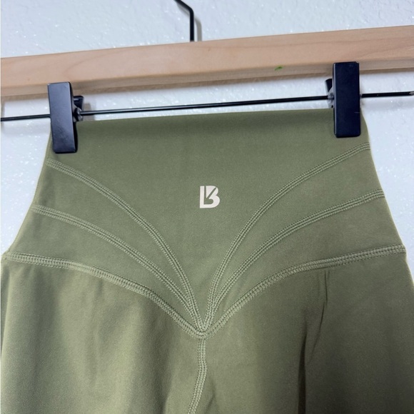 BuffBunny Olive Green Leggings - Picture 6 of 9